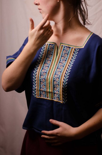 Вишивальниця з Волині опанувала десятки технік і зібрала унікальну колекцію виробів