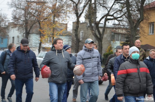 Волинські гірники та обласна адміністрація поїдуть до Києва вимагати оплату боргів