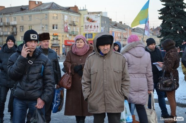 Луцький Євромайдан згортає сцену