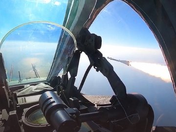 Українська авіація 24 рази вдарила по опорних пунктах і скупченнях ворога