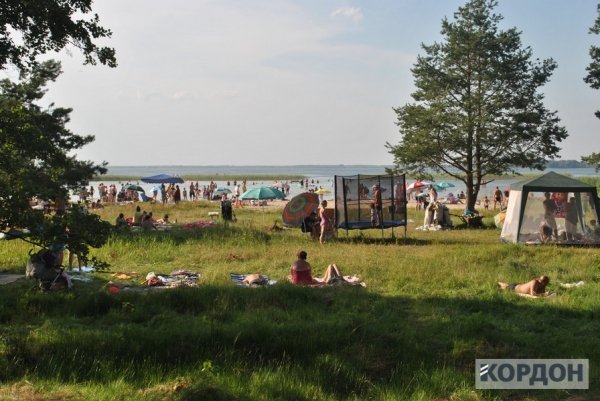 На Світязі туристи билися за житло. ФОТО