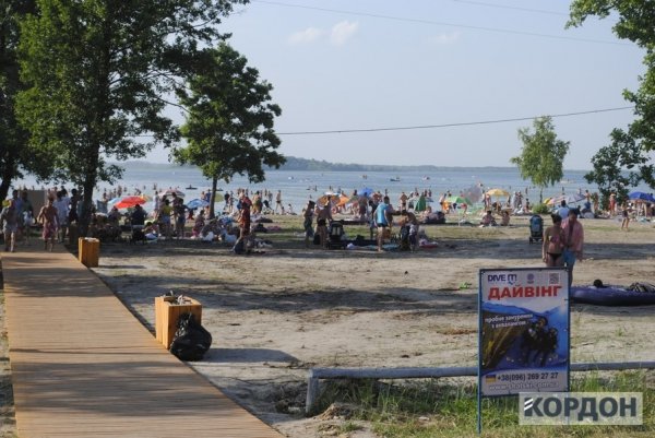 На Світязі туристи билися за житло. ФОТО