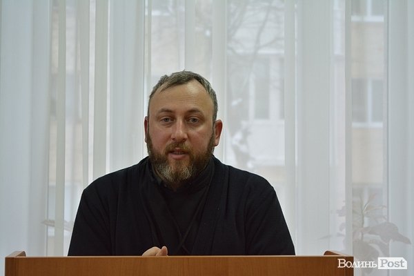 «Росіяни ховали цю книжку, щоб інші не побачили», - автор книги «Майдан і Церква»  у Луцьку. ФОТО