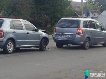  У Луцьку на кільці – аварія