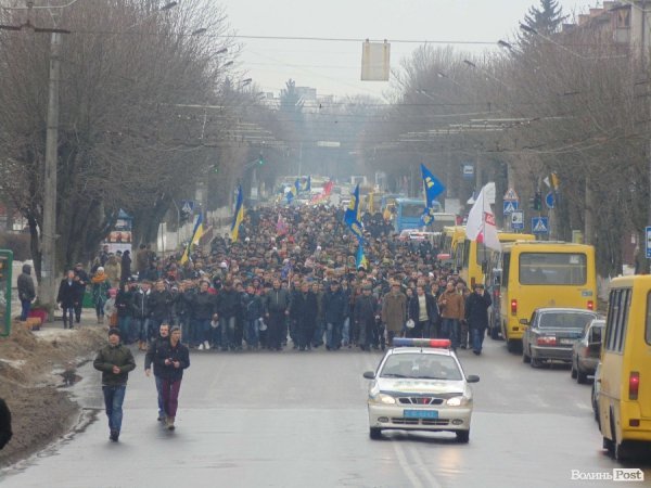 Луцьк. Віче і марш Майдану. ФОТО