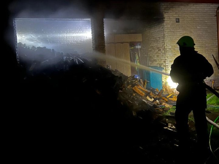 На Волині чоловік підпалив солому в тюках