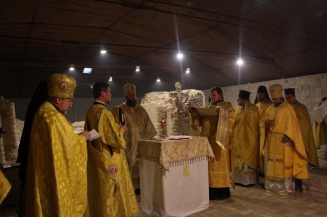 У храмі в Луцькому замку відновлять регулярні служби