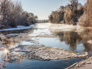 Неподалік Луцька муніципали затримали чоловіка, який розривав дамбу річки Стир