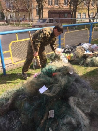 На Волині сокирою порубали сотні знарядь «рибних» браконьєрів 