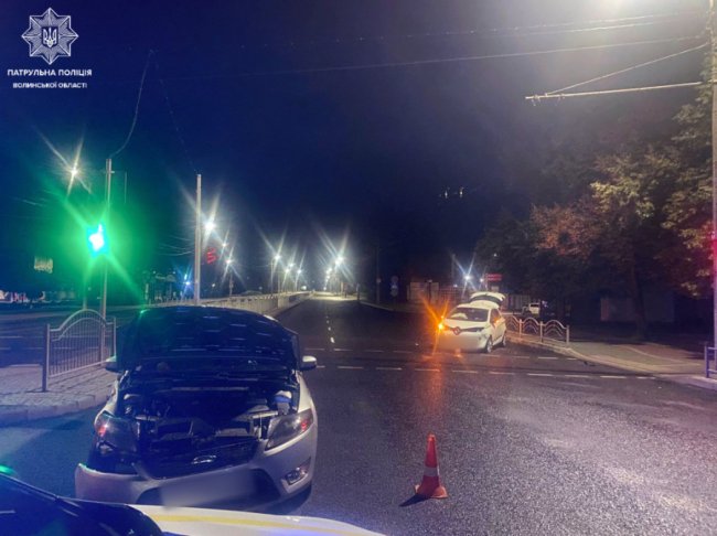 У Луцьку на Соборності зіткнулись дві автівки