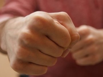 Волинянин, який побив свою дочку, заплатить штраф