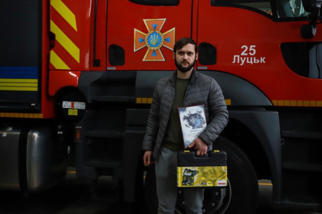 Врятував сусіда з пожежі: нагородили мужнього лучанина