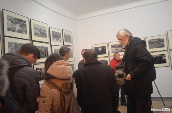 У Луцьку презентували виставку відомого фотографа-документаліста. ФОТО