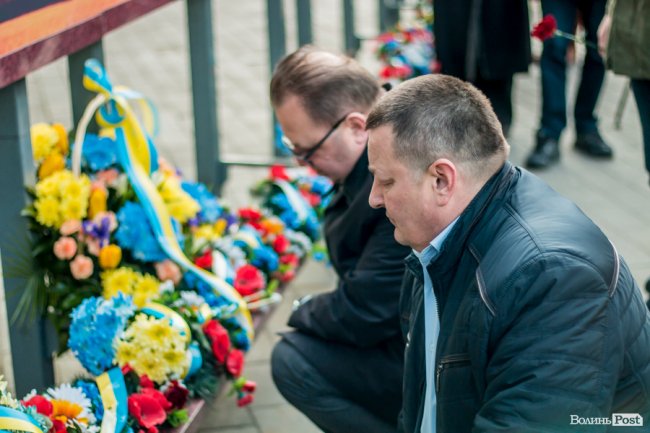 У Луцьку ходою і молитвами вшанували мужність та героїзм добровольців. ФОТО