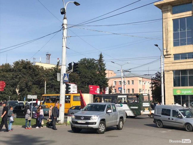 У Луцьку прощаються із загиблим у Іловайському котлі воїном. ФОТО