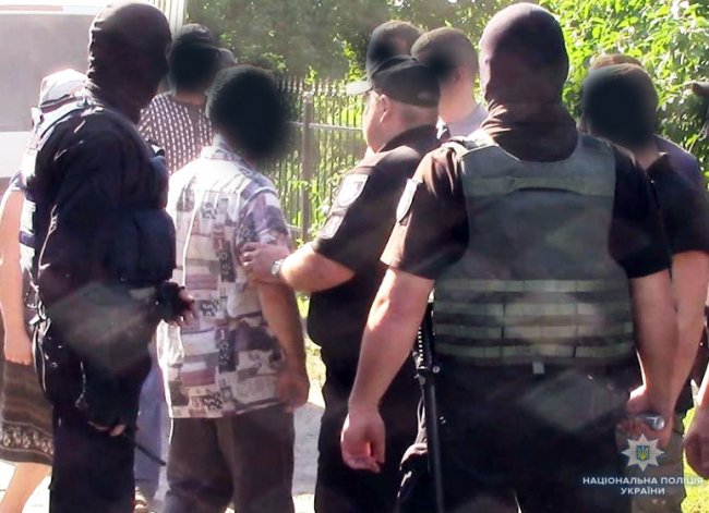 Волинян, які шарпали та штовхали поліцейських, можуть «посадити». ФОТО