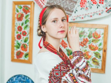 Волинянка малює картини вогнем та металом. ФОТО