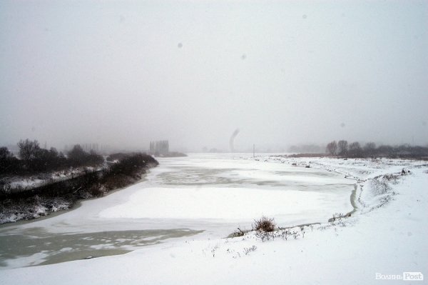 Як Луцьк замело снігом. ФОТО