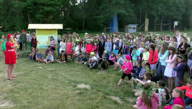 Хороводи і стрибки через багаття: як у волинському таборі святкували Івана Купала