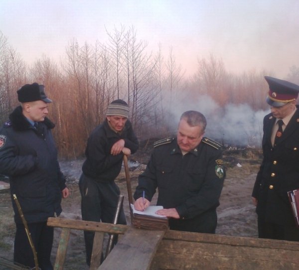 На Волині тривають рейдові перевірки для запобігання спалювання сухої трави. ФОТО