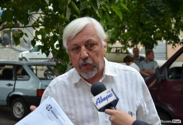 Власник телеканалу «Аверс» взявся воювати із неграмотними, на його думку, газовиками.