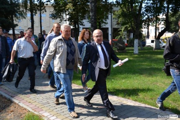 Як революціонери «гуляли» з губернатором Волині. ФОТО