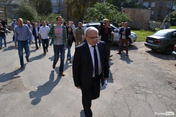 Як революціонери «гуляли» з губернатором Волині. ФОТО