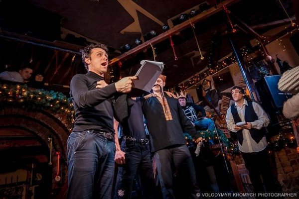 Вертеп у луцькому клубі. ФОТО