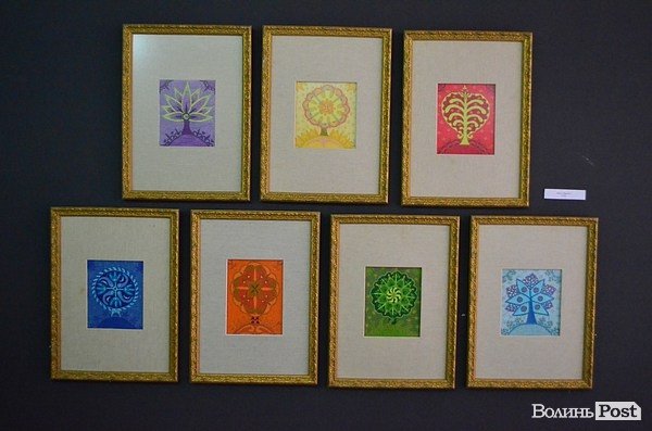 У Луцьку відкрили виставку вишивки Анжеліки Рудницької. ФОТО