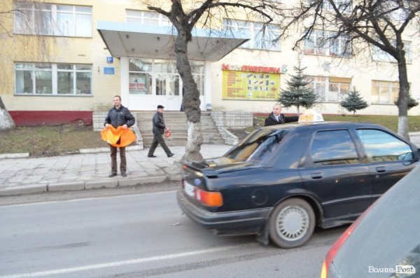 Автомайдан навідався до волинських нардепів. ФОТО. ВІДЕО
