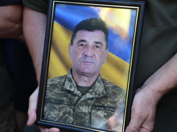 У Луцьку попрощались із Героєм Олександром Зінчуком