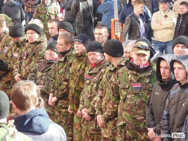 Пікет міліції в Луцьку. ФОТО. ВІДЕО