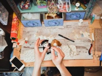 Стильні ляльки лучанки потрапили до каталогу українських брендів