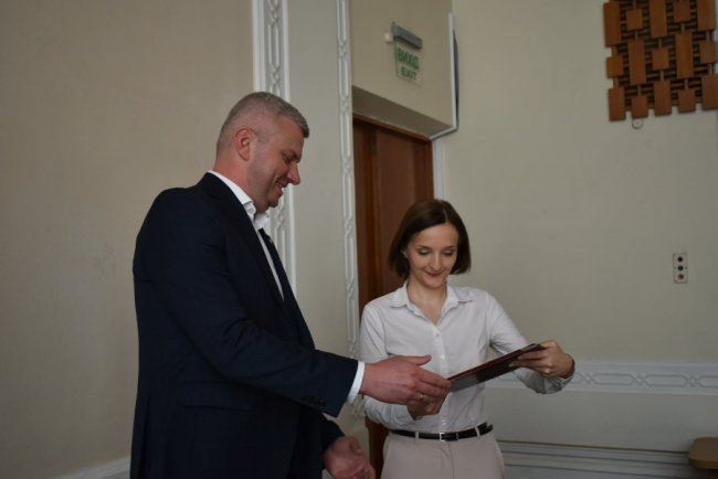 З нагоди професійного свята у Волинській ОДА відзначили держслужбовців. ФОТО