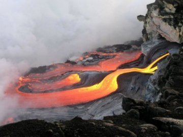 Від виверження вулкану закипів океан