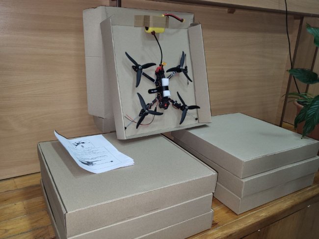 Медики з Любомля придбали 7 дронів для військових