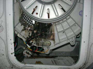 Через перебої зі світлом у людей під Луцьком погоріла побутова техніка