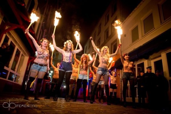 FEMEN провели акцію у кварталі проституток. ФОТО