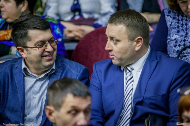 Андрій Маруняк - зліва