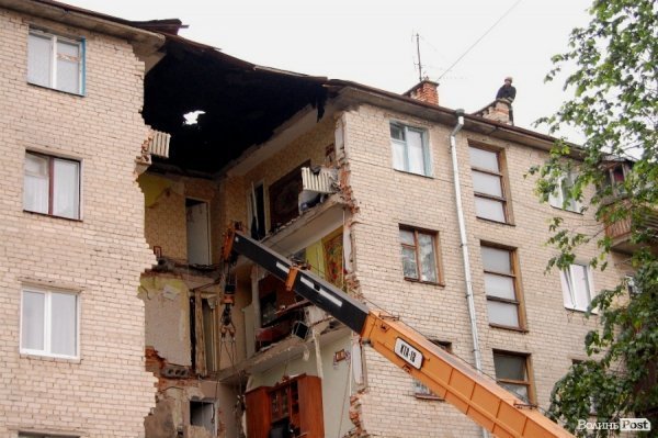 У завалах будинку в Луцьку знайшли тіло другого загиблого. ФОТО