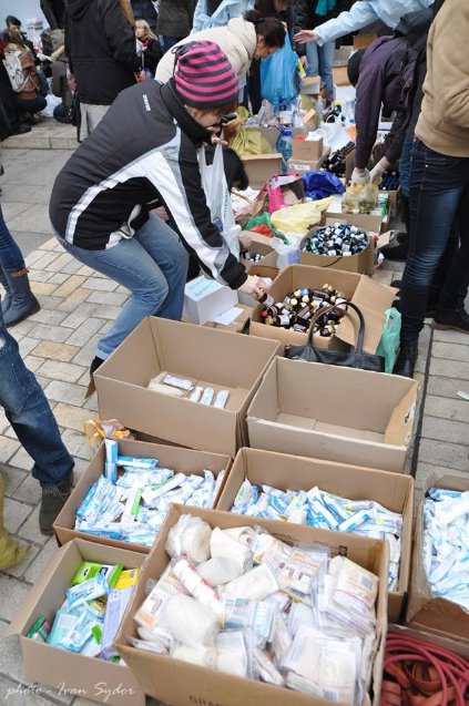 Церква, медики, тіла: священик з Волині показав трагічні кадри з протистояння на Майдані 5-річної давності