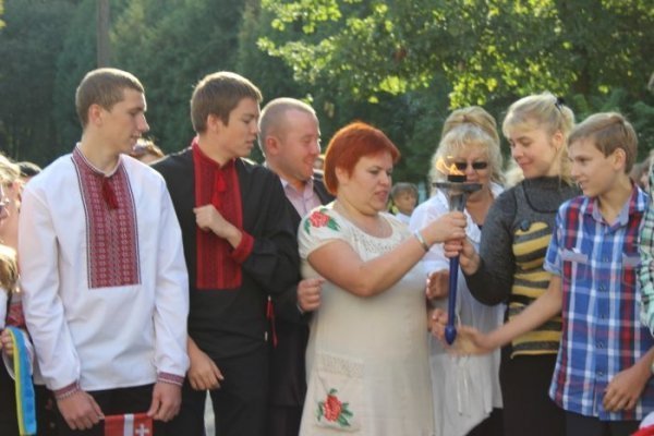  Міжнародна факельна естафета дісталася Луцька. ФОТО