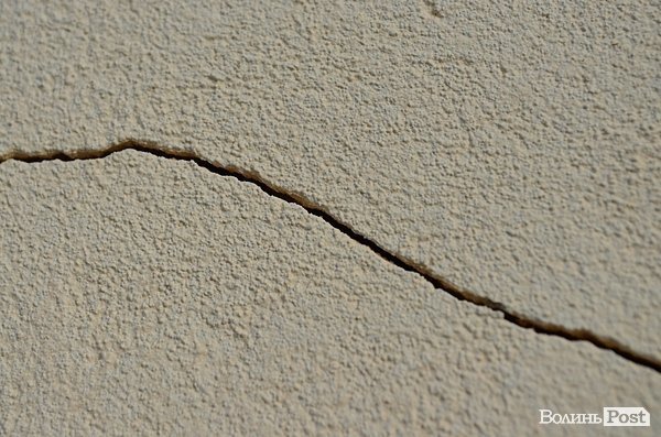 Тріщини на сітні