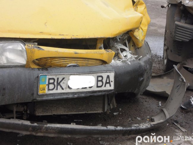 У Шацьку не розминулися легковики