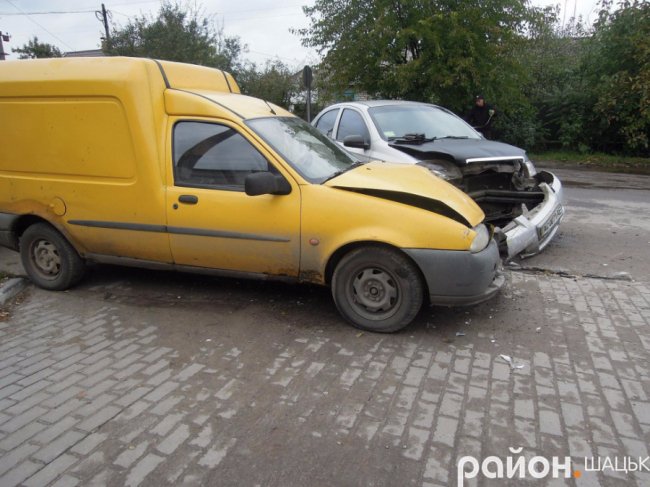 У Шацьку не розминулися легковики