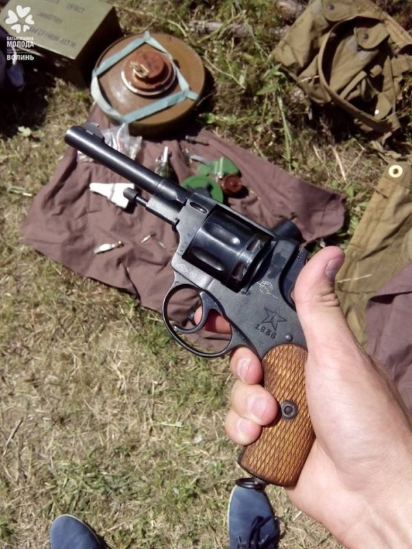 «Пригоди» волинських активістів на полігоні. ФОТО