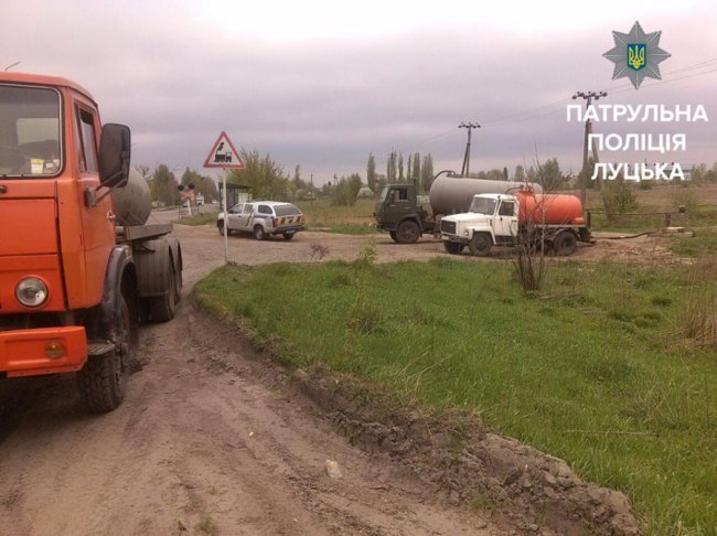 У Луцьку зловили вантажівку з «нелегальними» нечистотами
