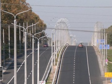 На дорозі Рівне-Луцьк не можуть увімкнути освітлення: водії скаржаться на незручність