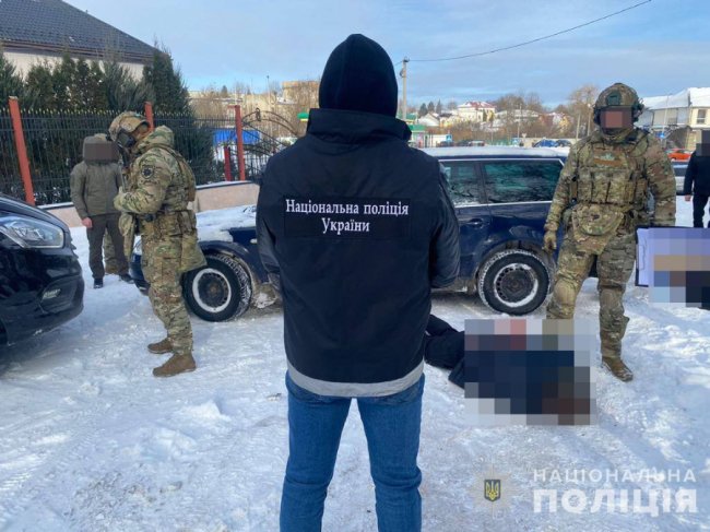 38-річний волинянин налагодив «бізнес» з продажу зброї. ФОТО