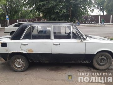 На викрадені гроші купив старенький ВАЗ: у Луцькому районі впіймали неповнолітнього злодія